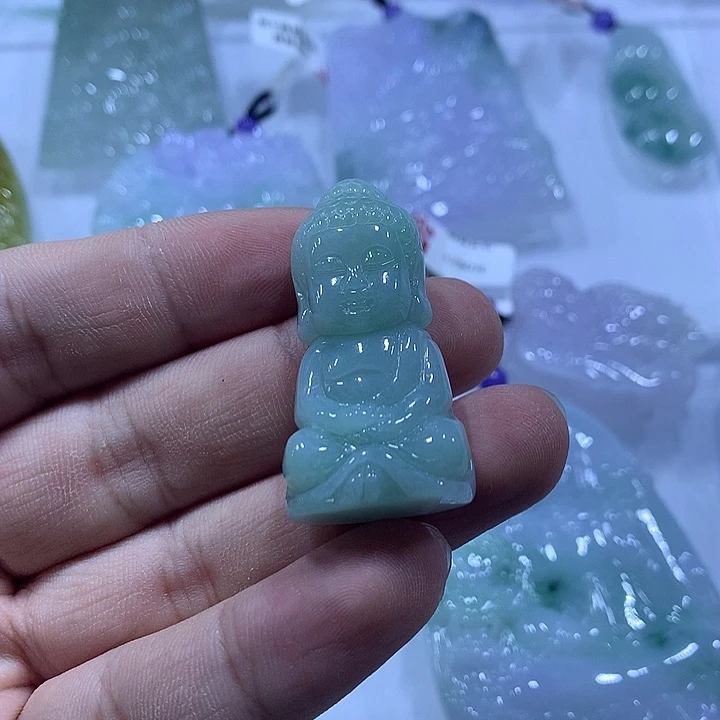 翡翠未镶嵌颈饰天然翡翠A货吊坠