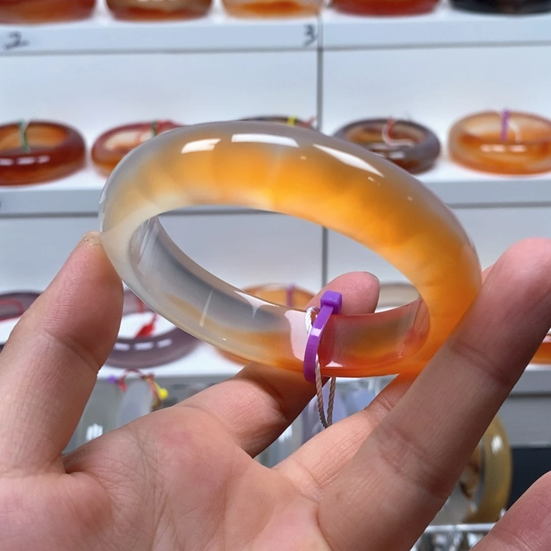 玛瑙/玉髓手镯未镶嵌