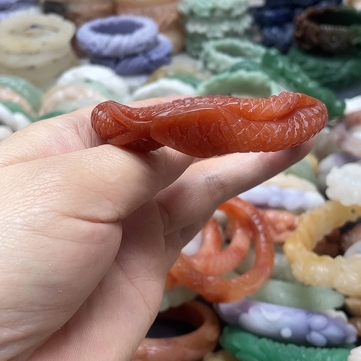 未镶嵌手镯石英岩玉