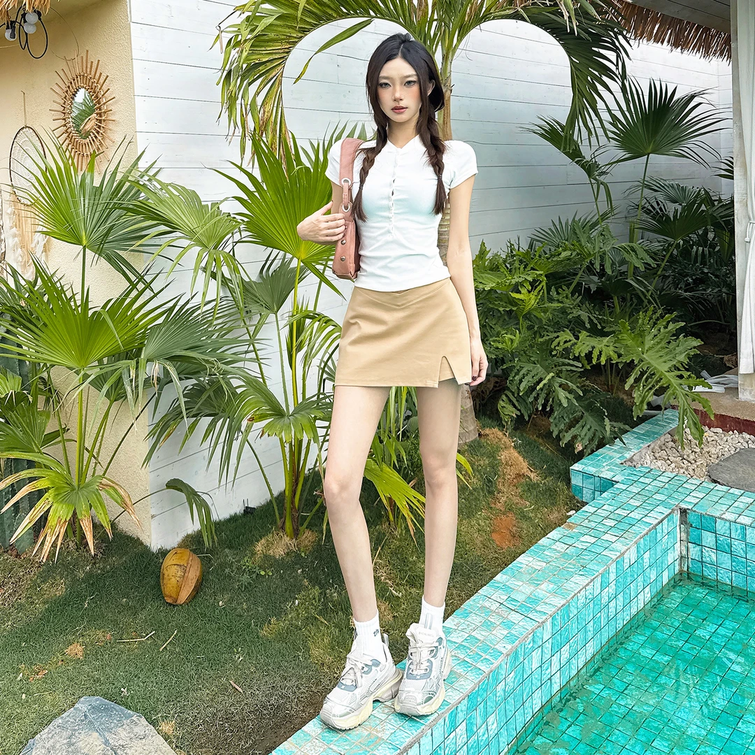 哥弟阿玛施正V字腰开叉纯色含底裤超短裙女高腰包臀迷你短裙夏