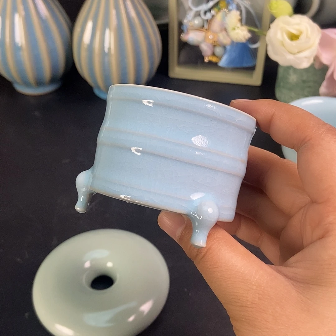 三足杯原矿天青釉