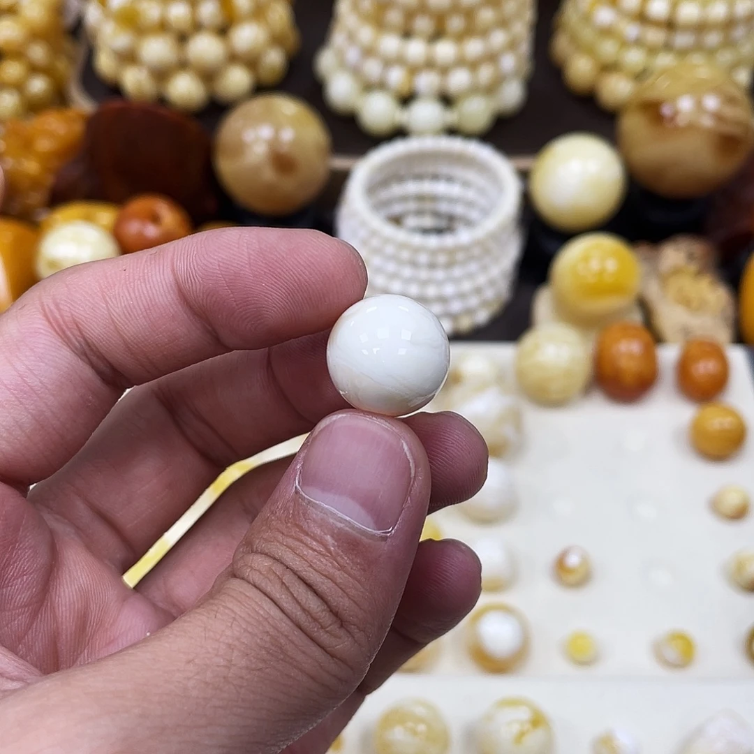 蜜蜡未镶嵌珠宝奇石15.5mm【金瓷白】圆珠
