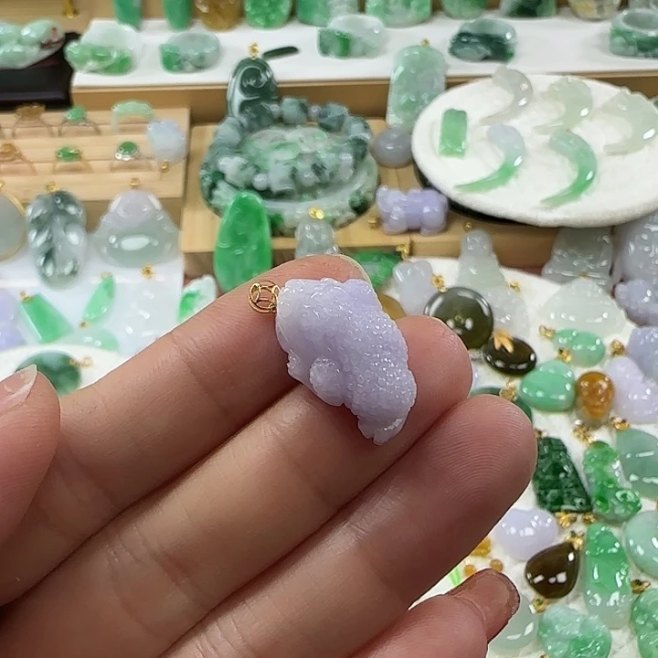 颈饰未镶嵌翡翠金蟾