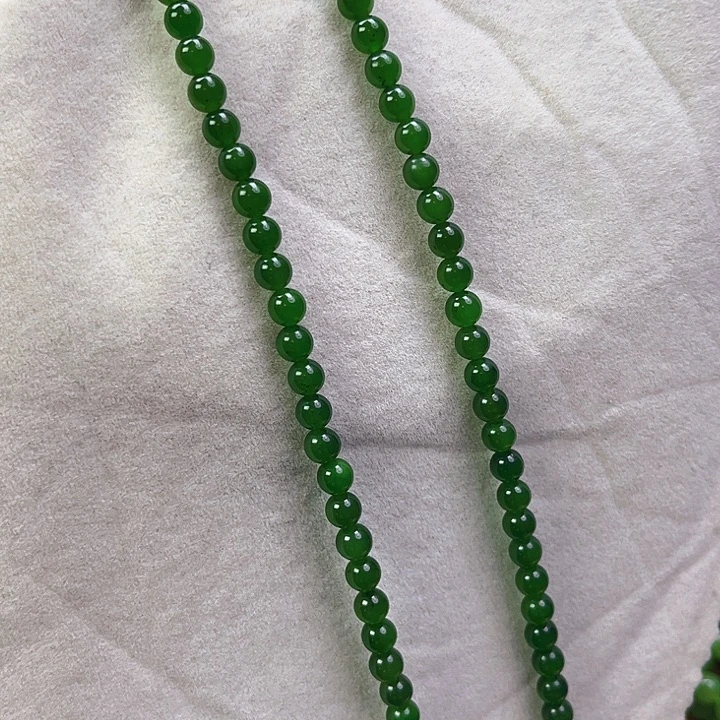 小***俭和田玉未镶嵌车挂