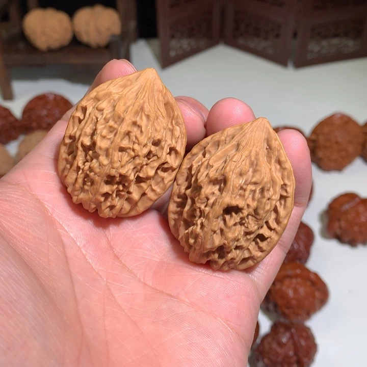 文玩核桃把件老*哥鸡心15