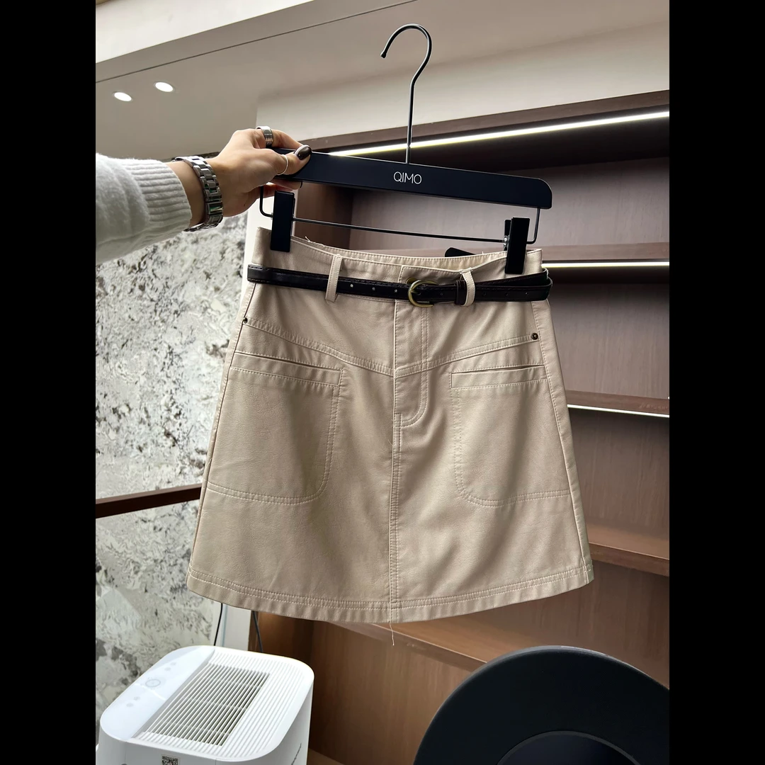 -QIMO启茉(A9186#设计款短裙(配皮带)杏色