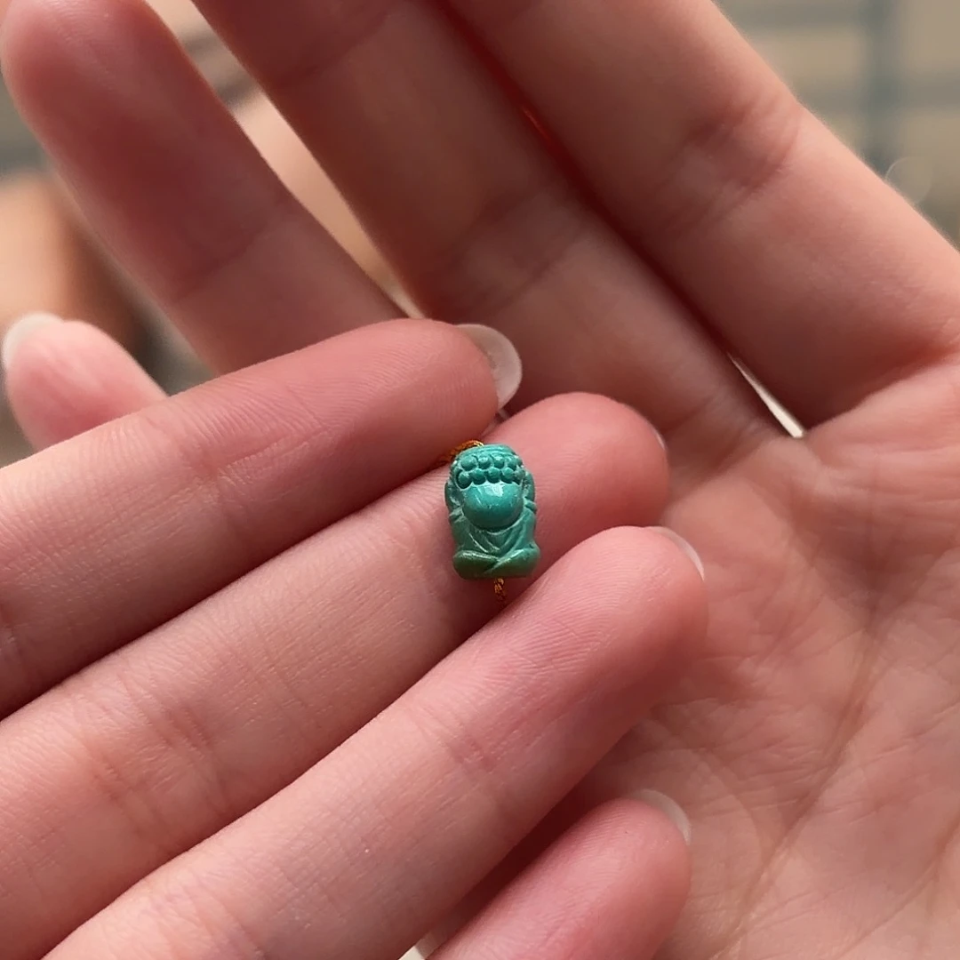 绿松石未镶嵌颈饰