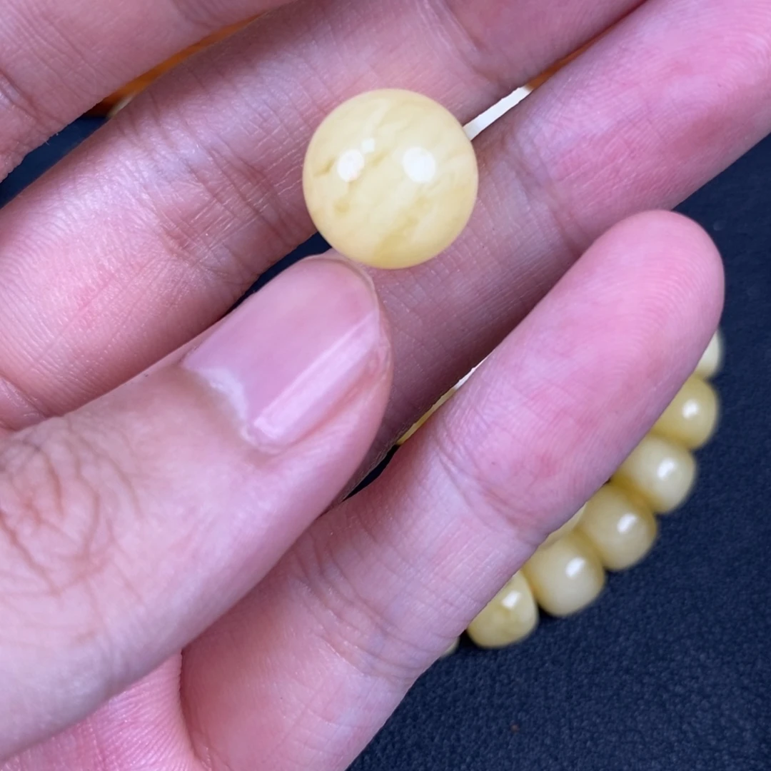 琥珀未镶嵌珠宝奇石21