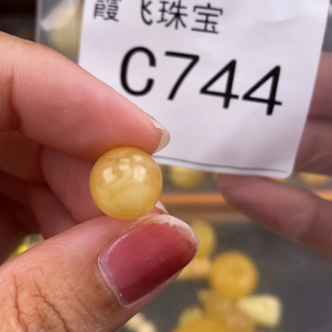 琥珀未镶嵌珠宝奇石11