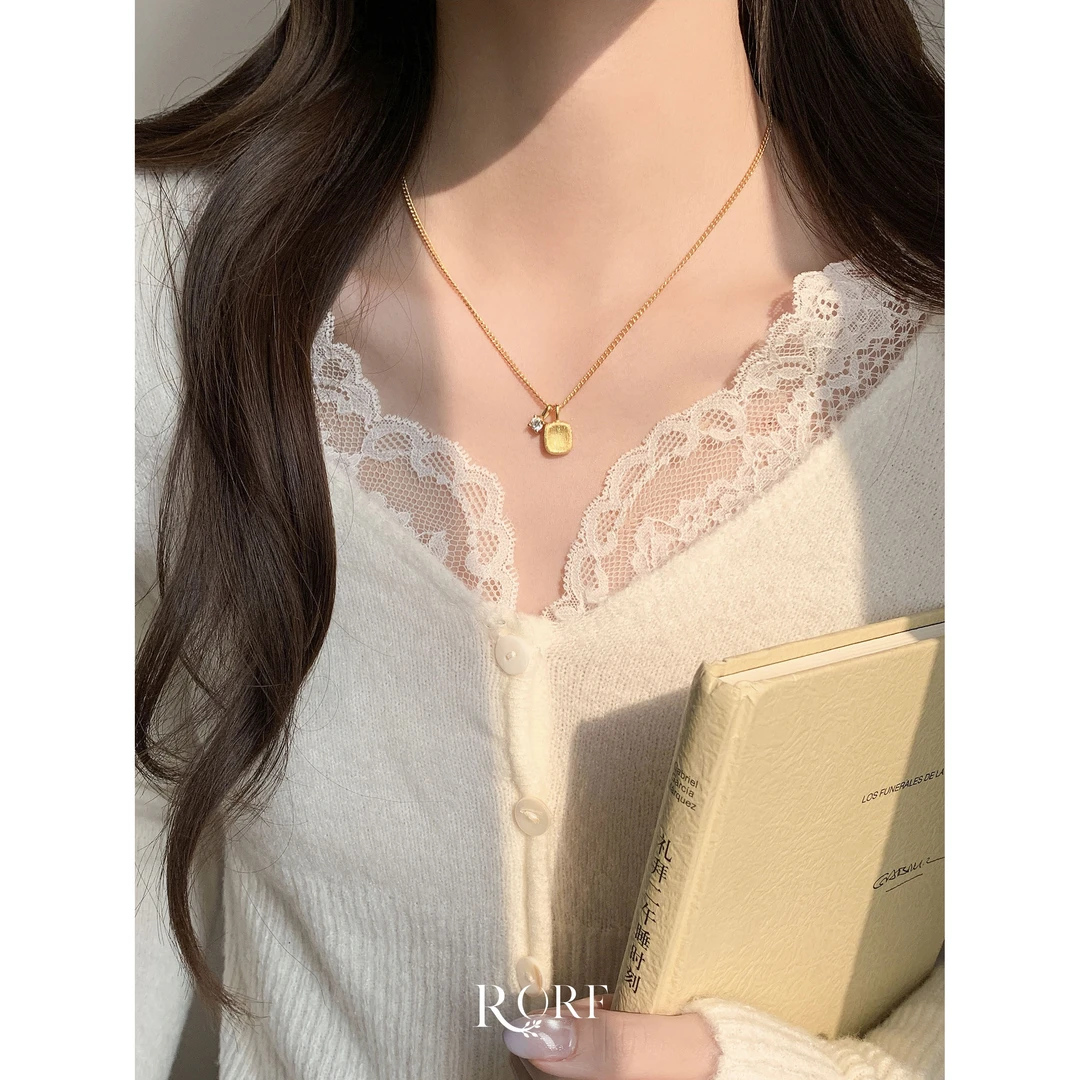 合金项链 新版拉丝小方糖项链 简约金色女轻奢复古毛衣链锁骨链