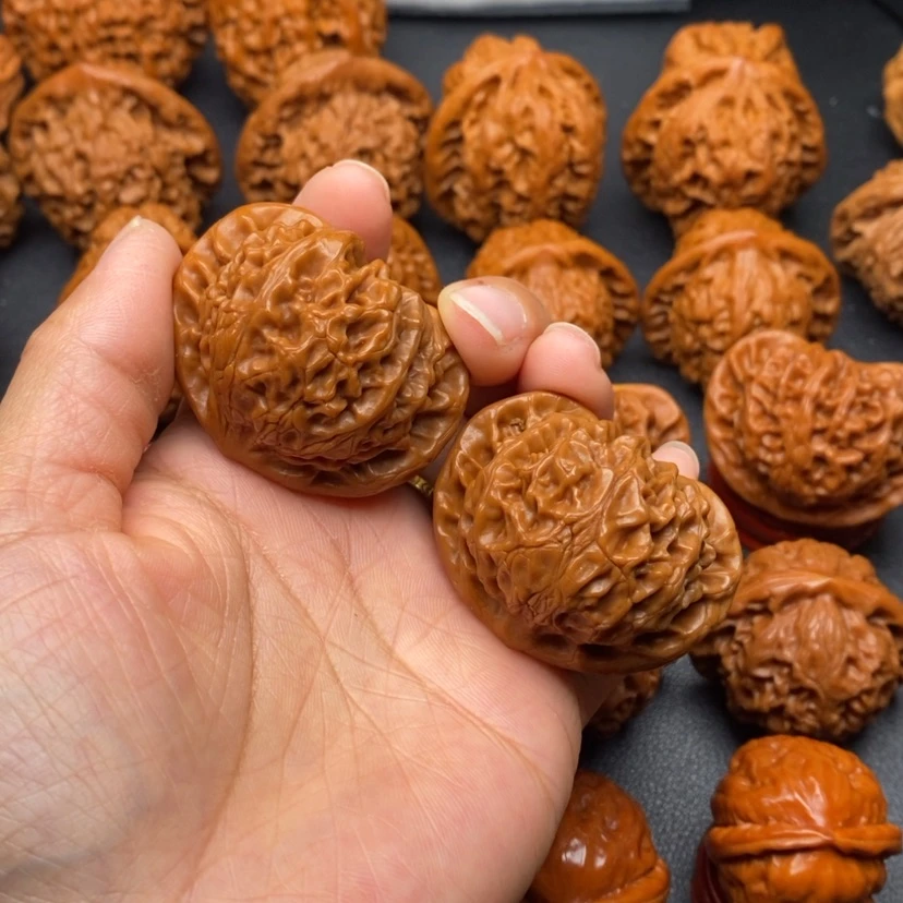 【闪购商品】文玩核桃把件2**秋宫灯