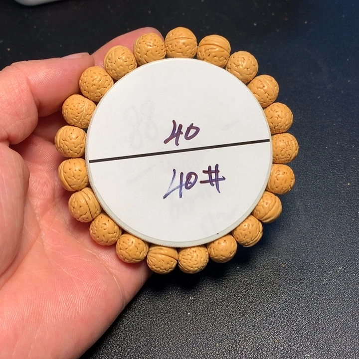 手串桃核40号健健康康了