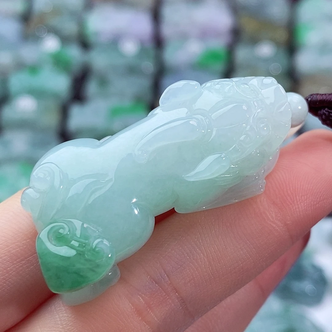 颈饰未镶嵌翡翠天然