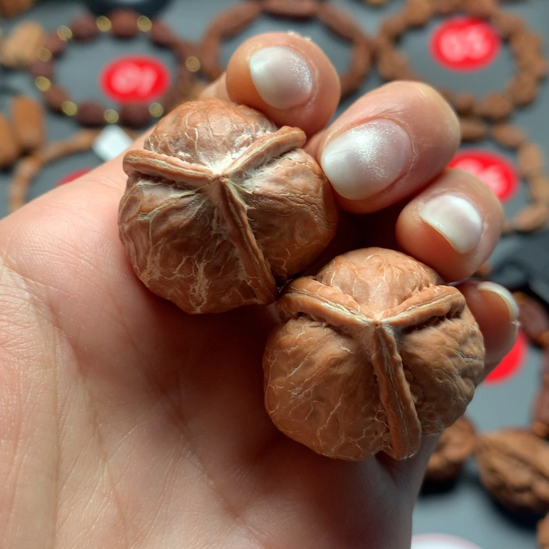 核桃7三棱磕尖瑕疵品