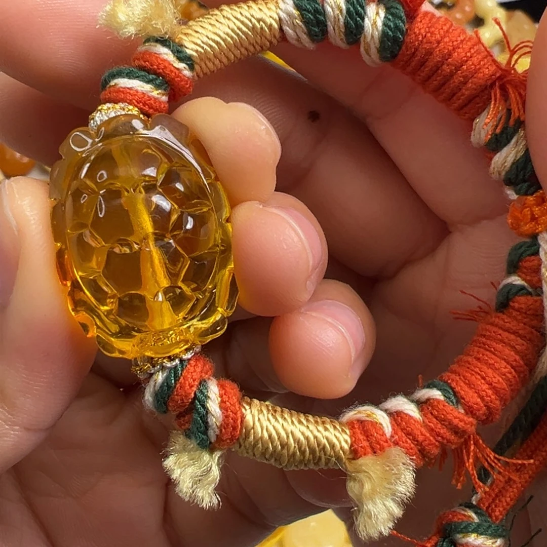 琥珀未镶嵌裸石琥珀