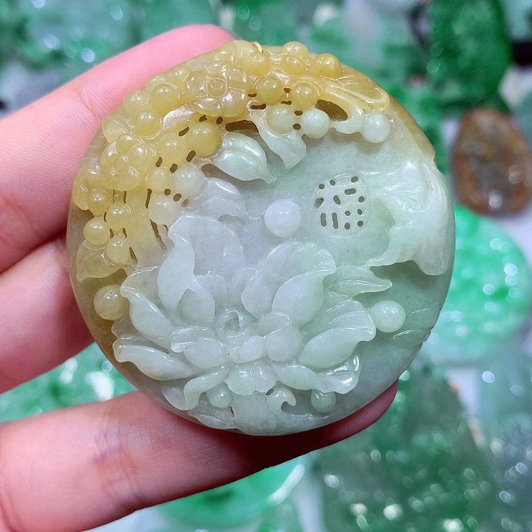 吊坠(不含链)未镶嵌翡翠