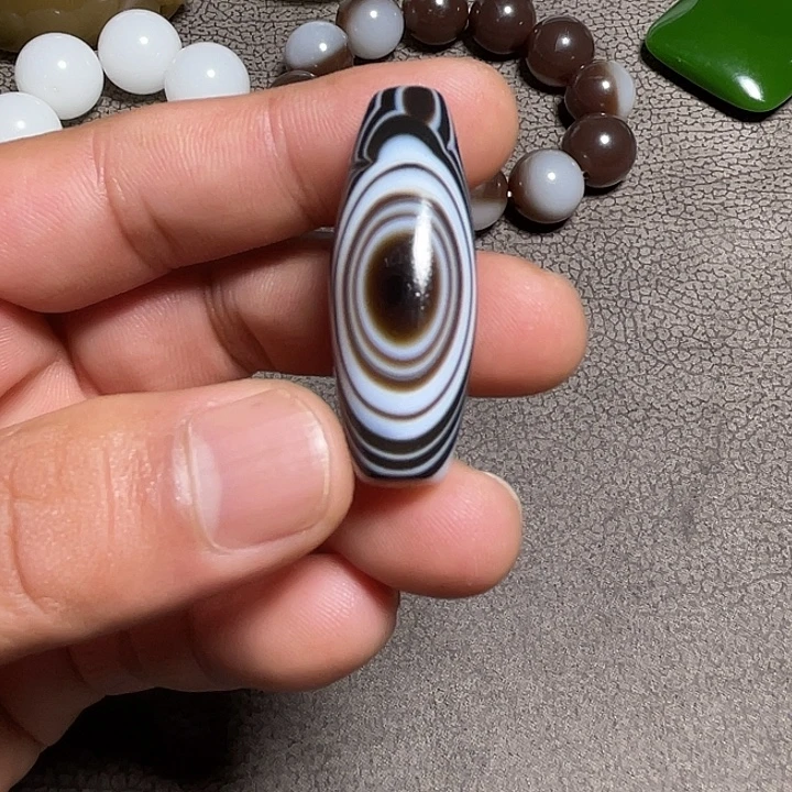 和田玉（糖玉）未镶嵌手镯