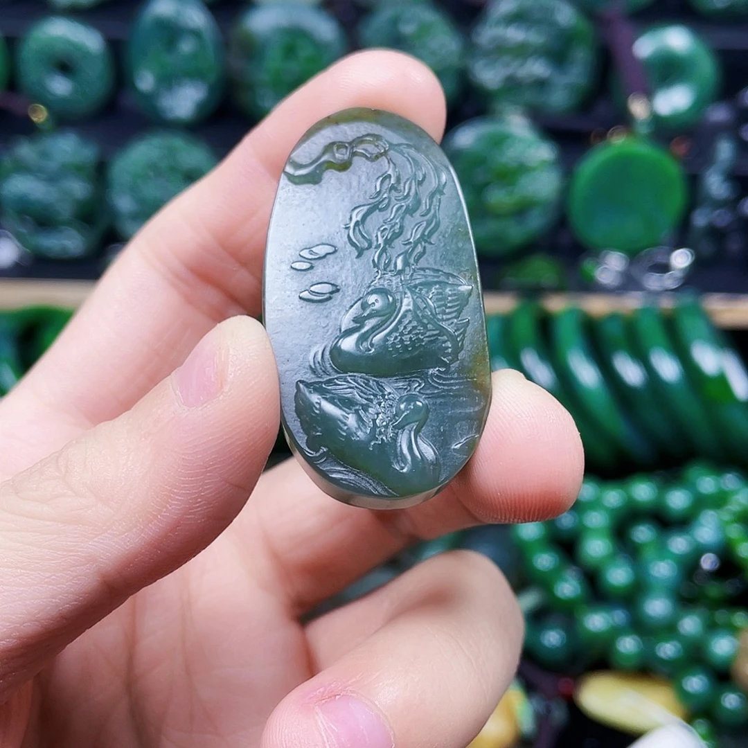 和田玉未镶嵌珠宝半成品