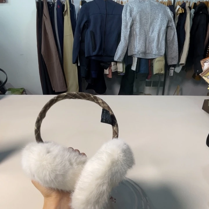 瓷片69。。。。。。。。。。。。。。。