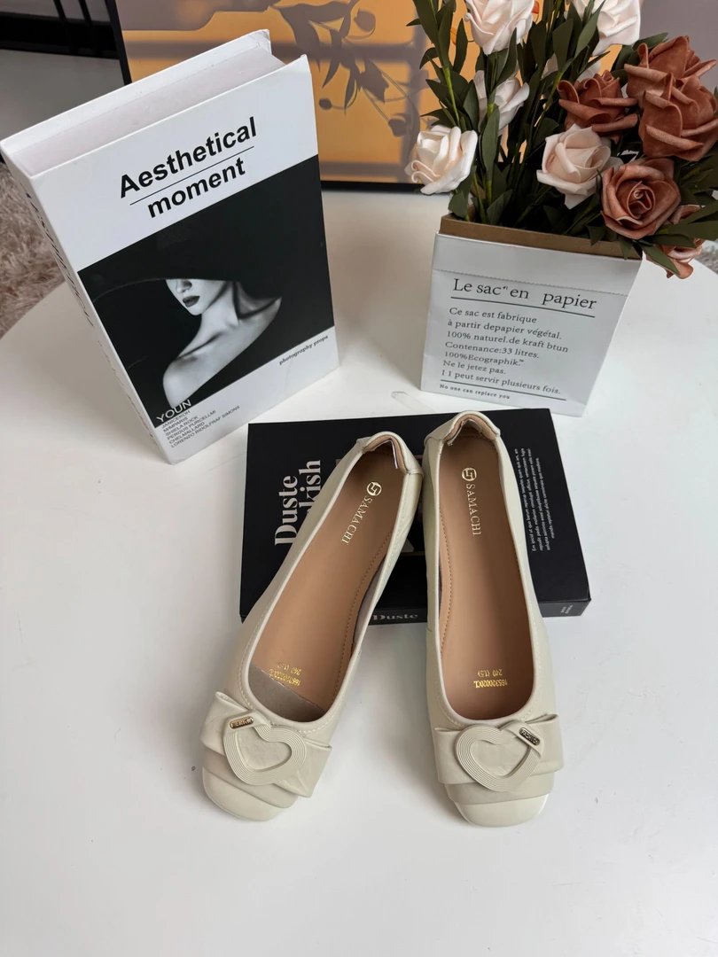 萨玛驰2025款羊皮平底圆头浅口奶奶鞋通勤上班舒适百搭OL气质鞋