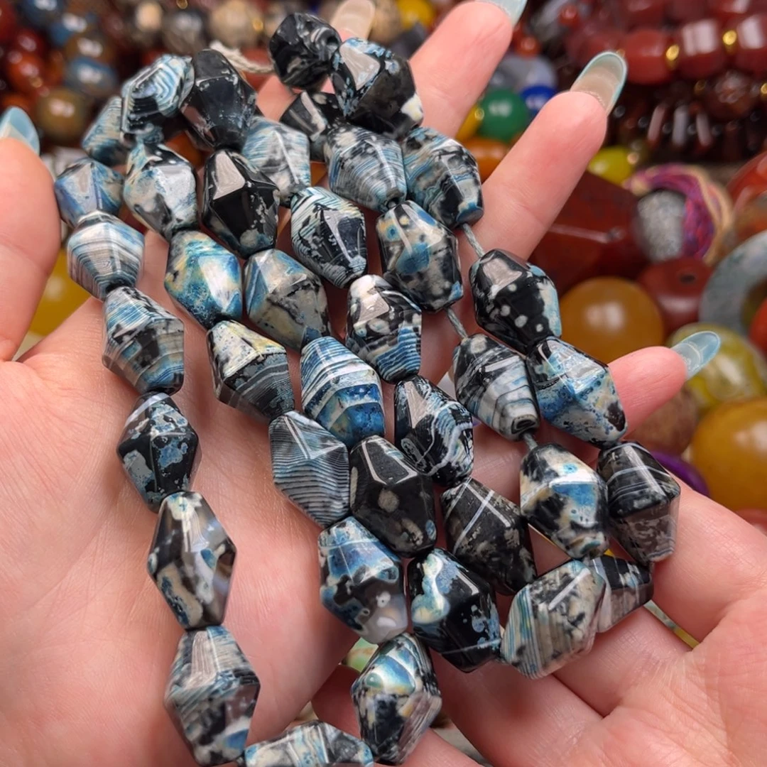 未镶嵌颈饰玛瑙/玉髓