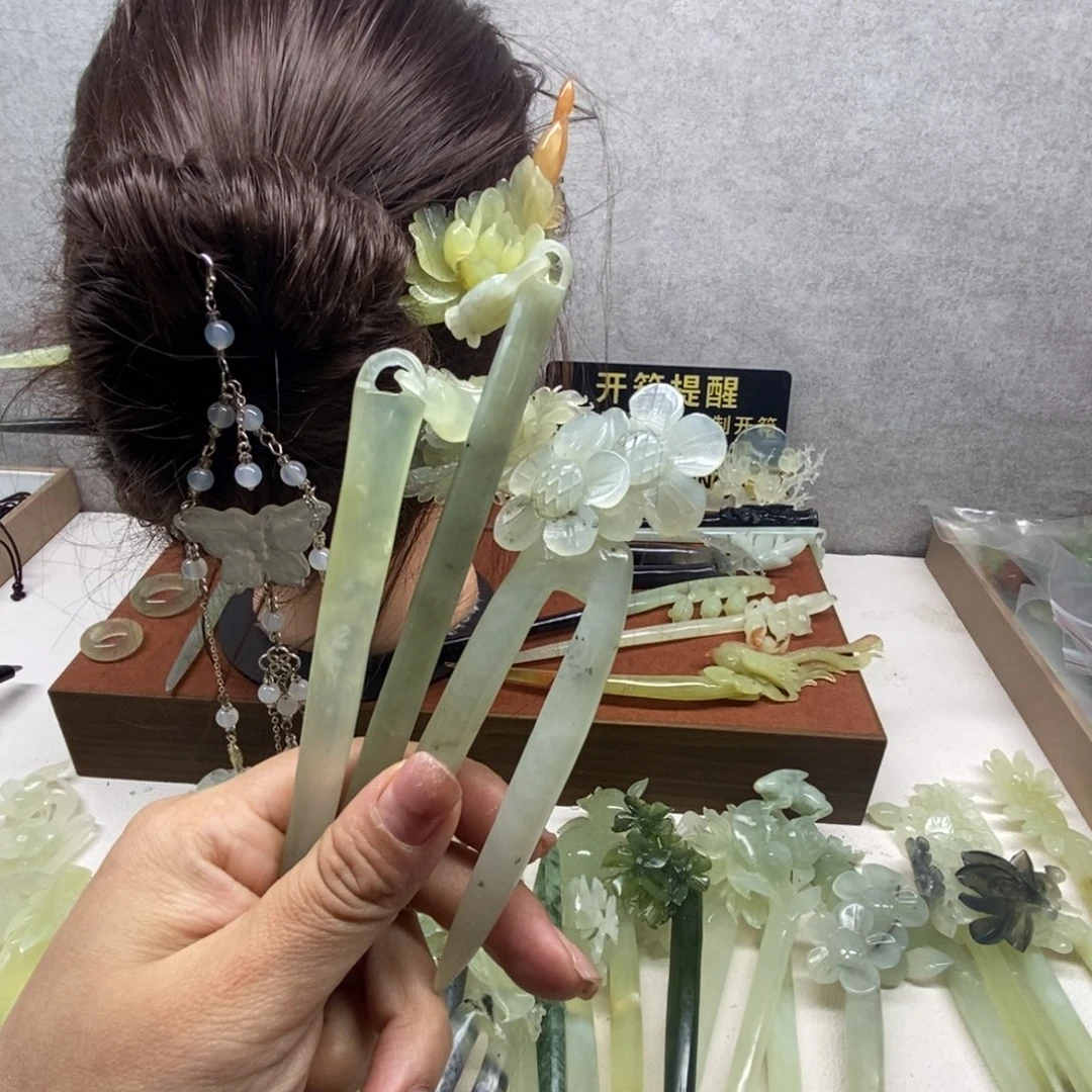 蛇纹石玉未镶嵌发饰