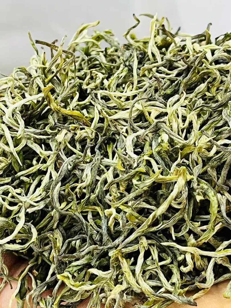 云南高山绿茶银丝茶叶鲜爽耐泡清香绿茶
