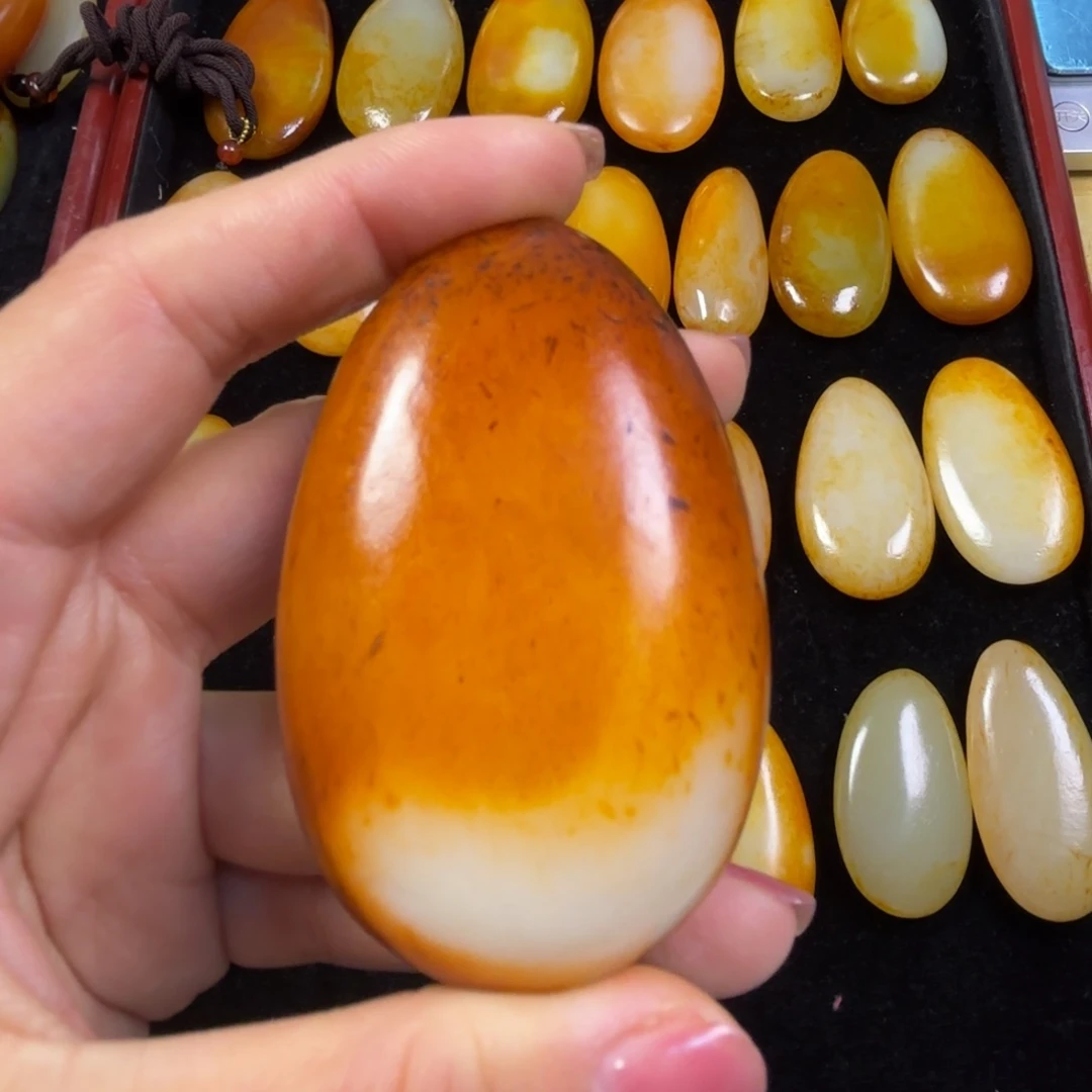 z***y和田玉未镶嵌颈饰