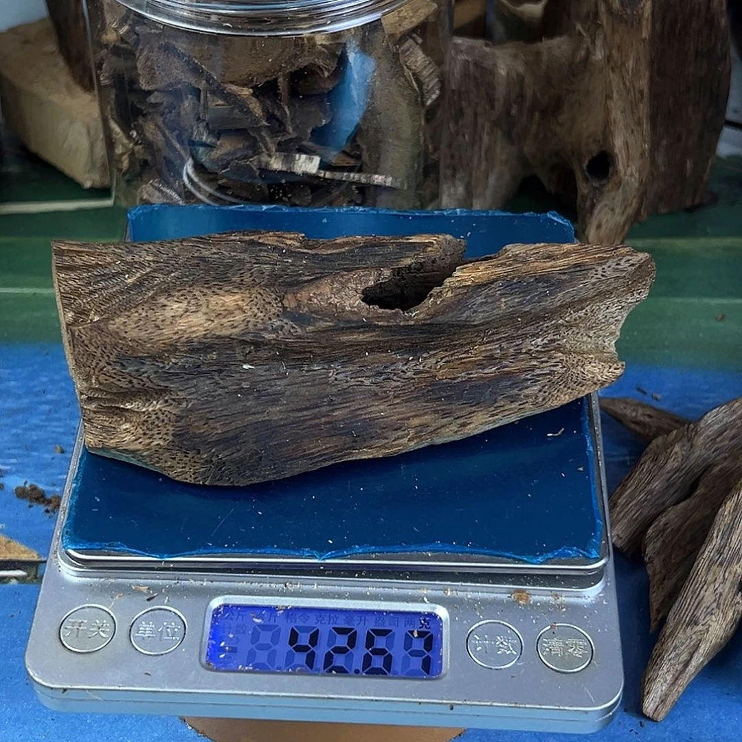 香料绿奇楠虫漏白棋42克