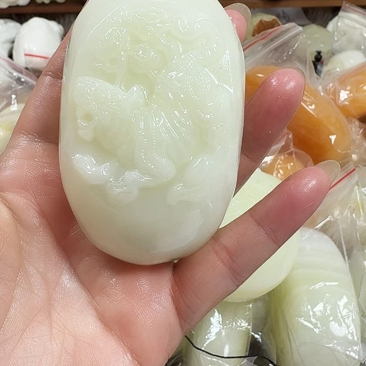 紫***雨砖雕石头手把件不退不换