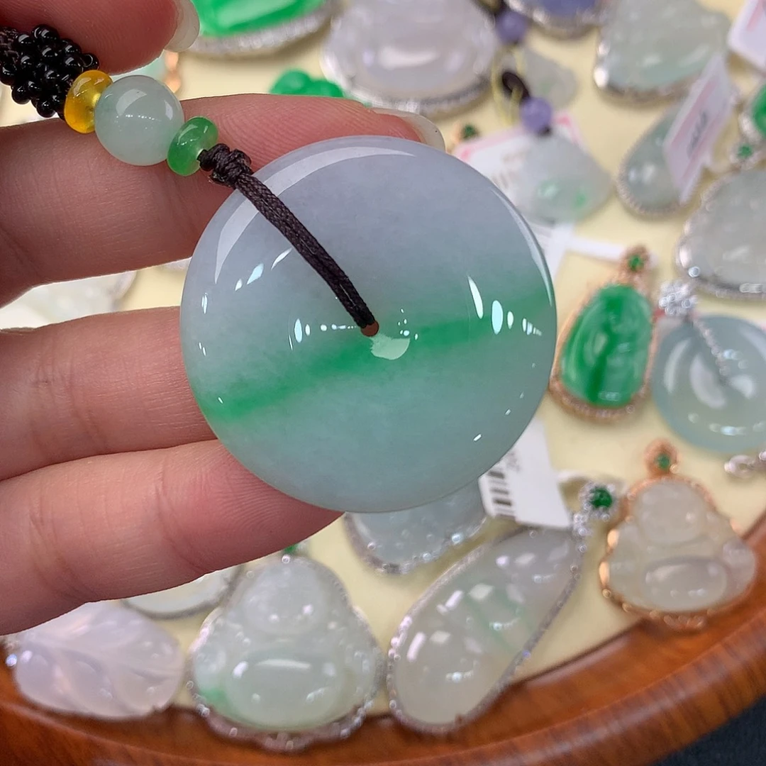 翡翠未镶嵌吊坠(不含链)海**哥