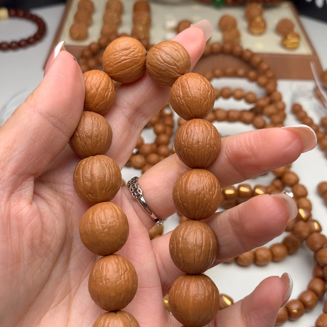 ****猴头核桃手串光头强原皮