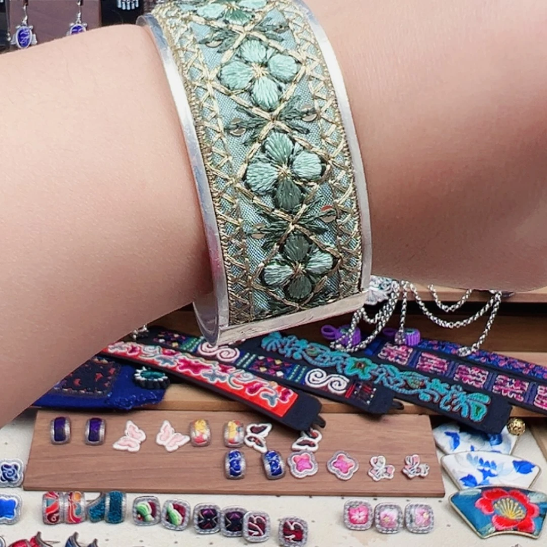 织绣手工刺绣工艺品