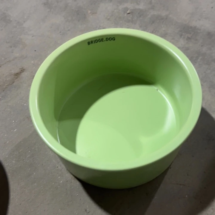 瓷片青草绿陶瓷艺术
