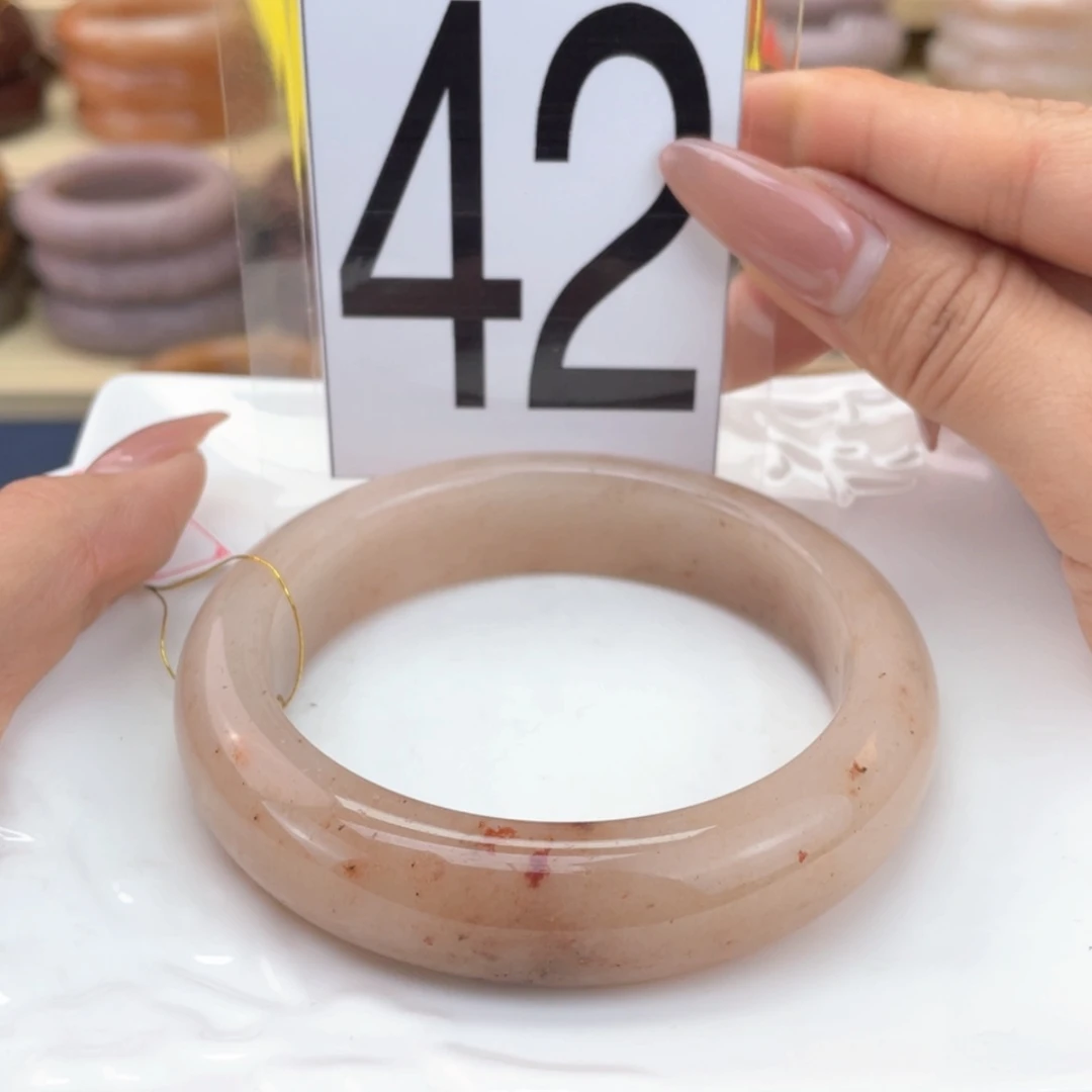 【闪购商品】石英质玉手镯未镶嵌