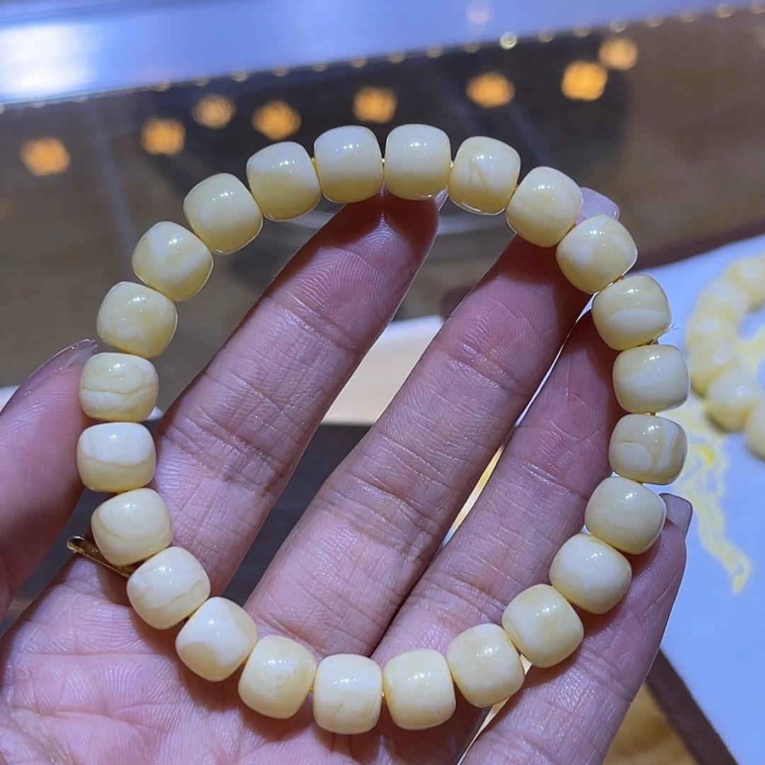 张***瑞琥珀未镶嵌手链蜜蜡手串