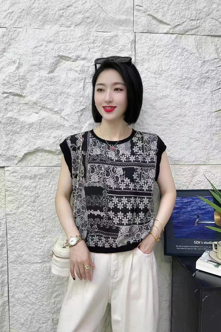 2025夏新款时尚圆领复古印花百搭减龄宽松短袖衬衫上衣女