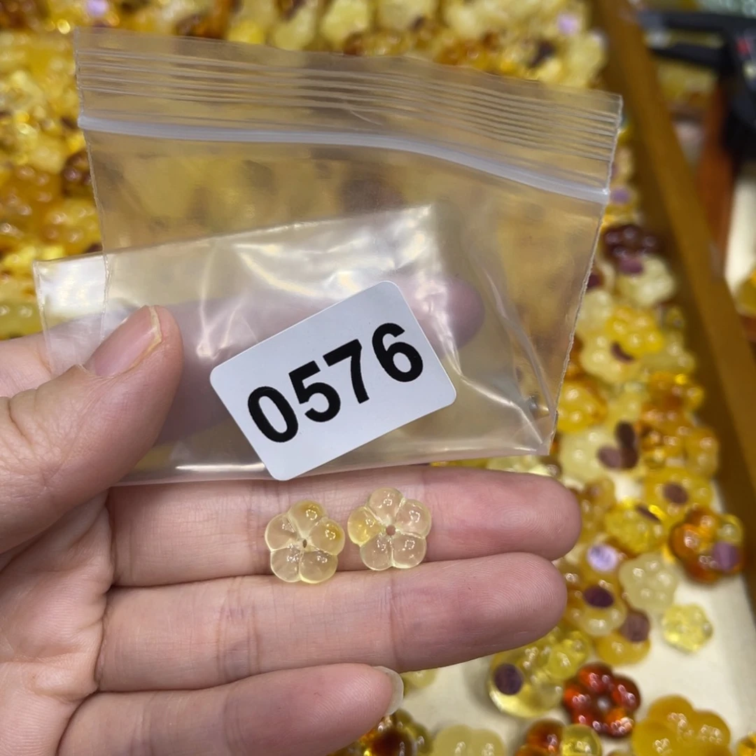 琥珀珠宝奇石未镶嵌