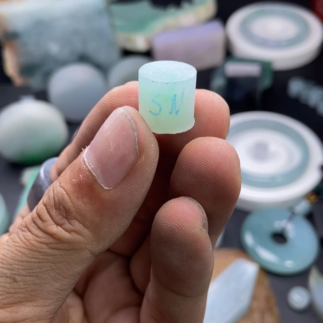 定制翡翠未镶嵌定制