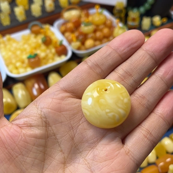 琥珀未镶嵌裸石公主扣