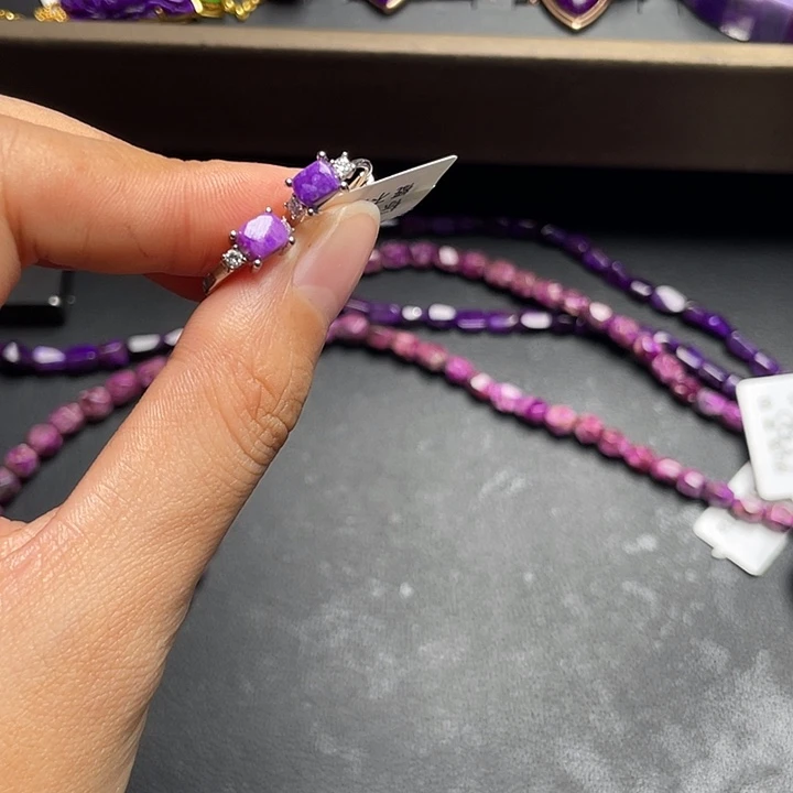 苏纪石（舒俱来）银S925镶嵌耳环