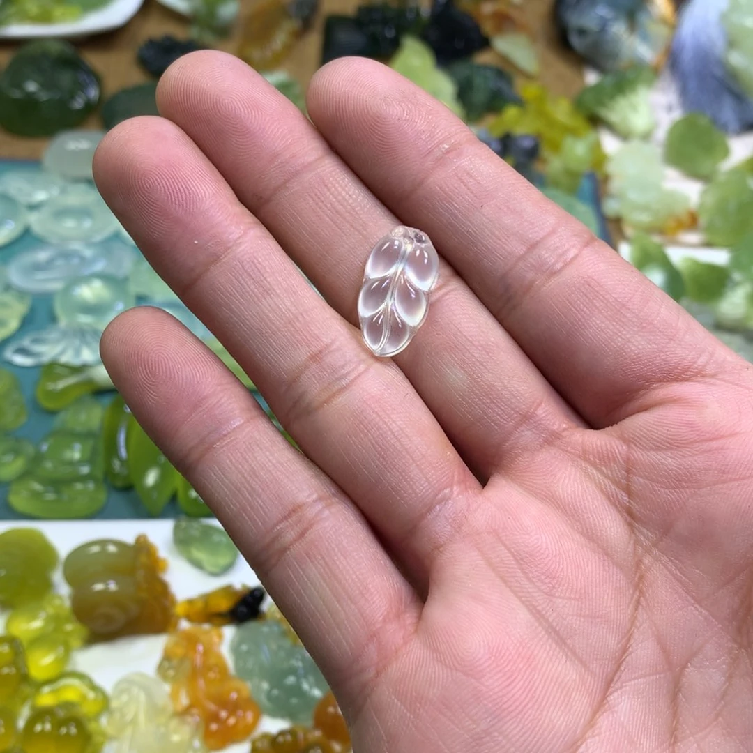 岫玉颈饰未镶嵌T****o叶子