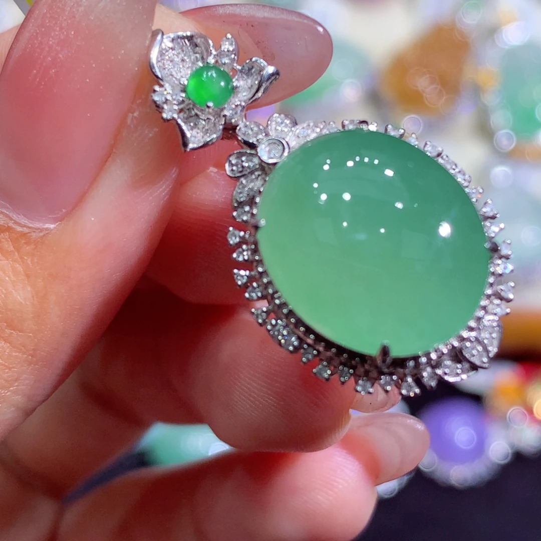 翡翠18K金镶嵌吊坠(不含链)