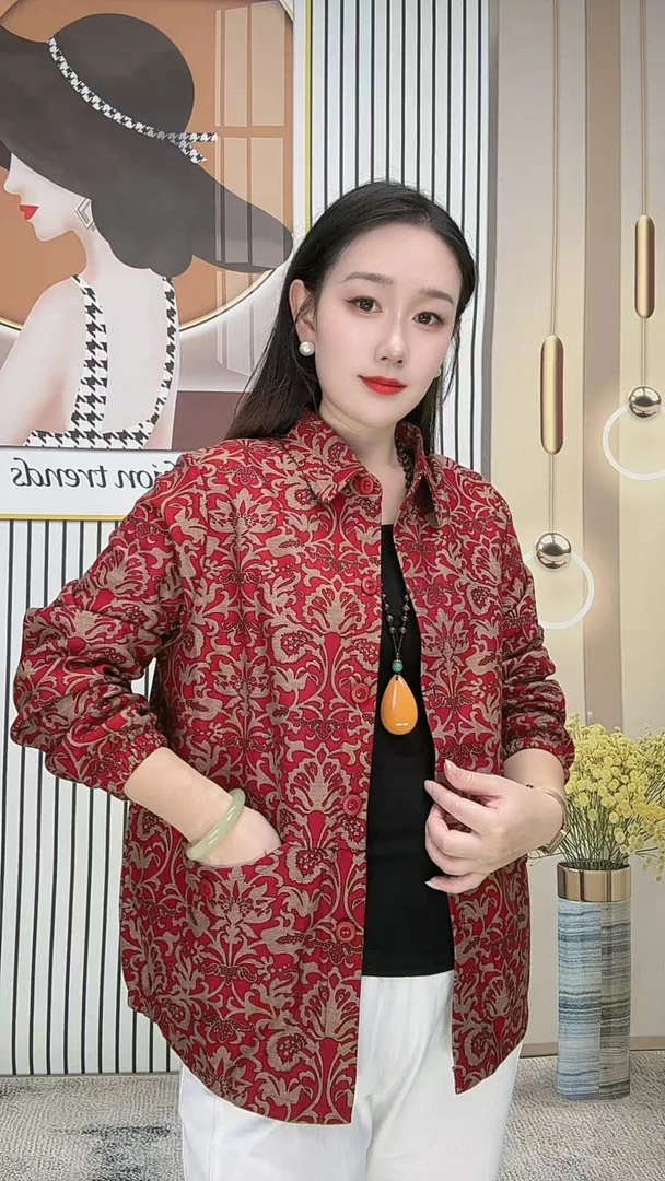 2025秋季中老年女装外套加大码妈妈青花瓷翻领衬衣格子洋气上衣