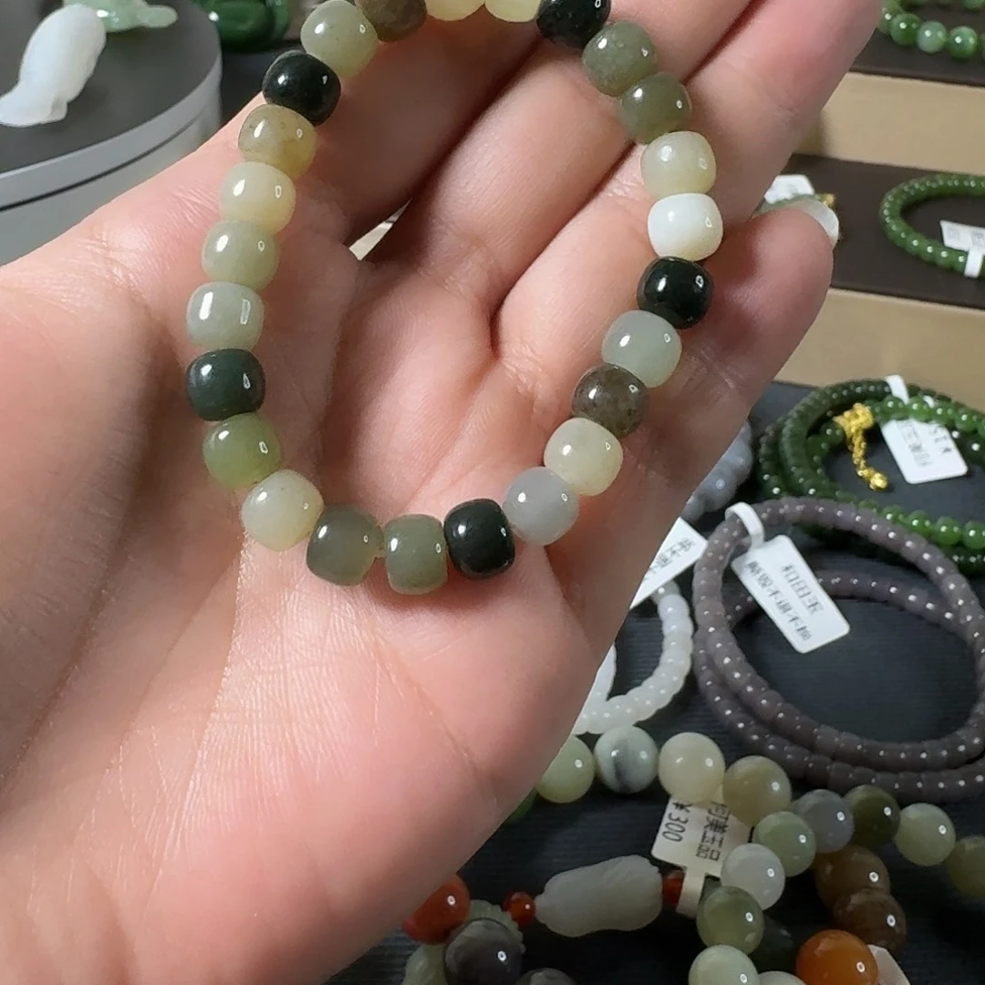 和田玉未镶嵌手串