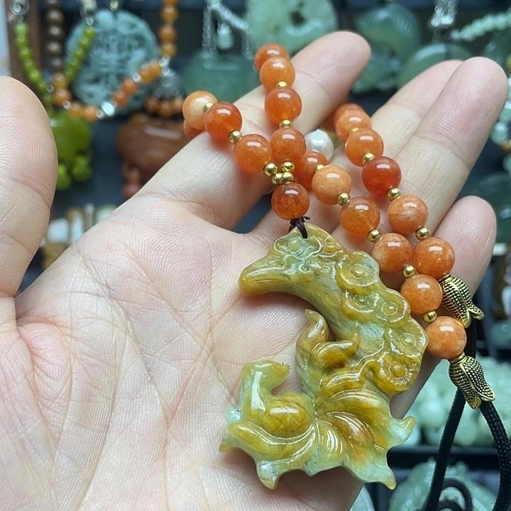 未镶嵌蛇纹石玉颈饰