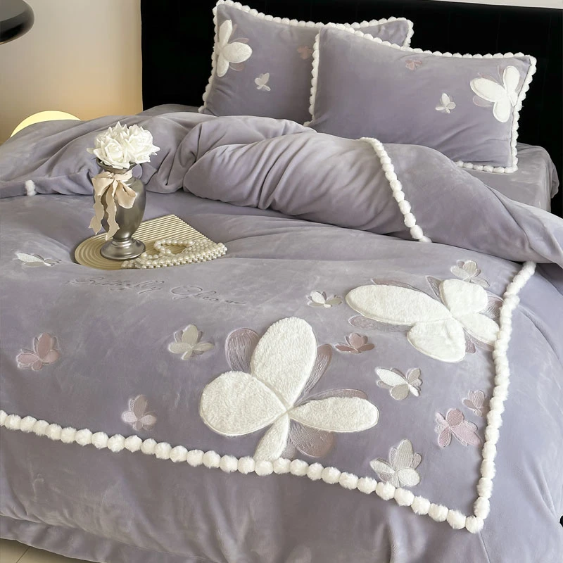美作师冬季加厚牛奶绒四件套少女心蝴蝶刺绣紫色保暖珊瑚绒床品