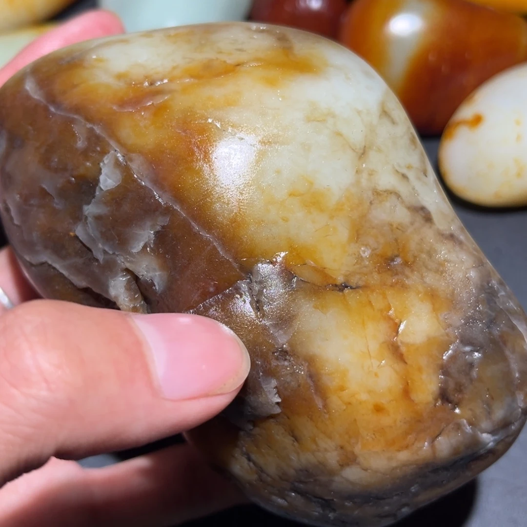 和田玉未镶嵌珠宝奇石