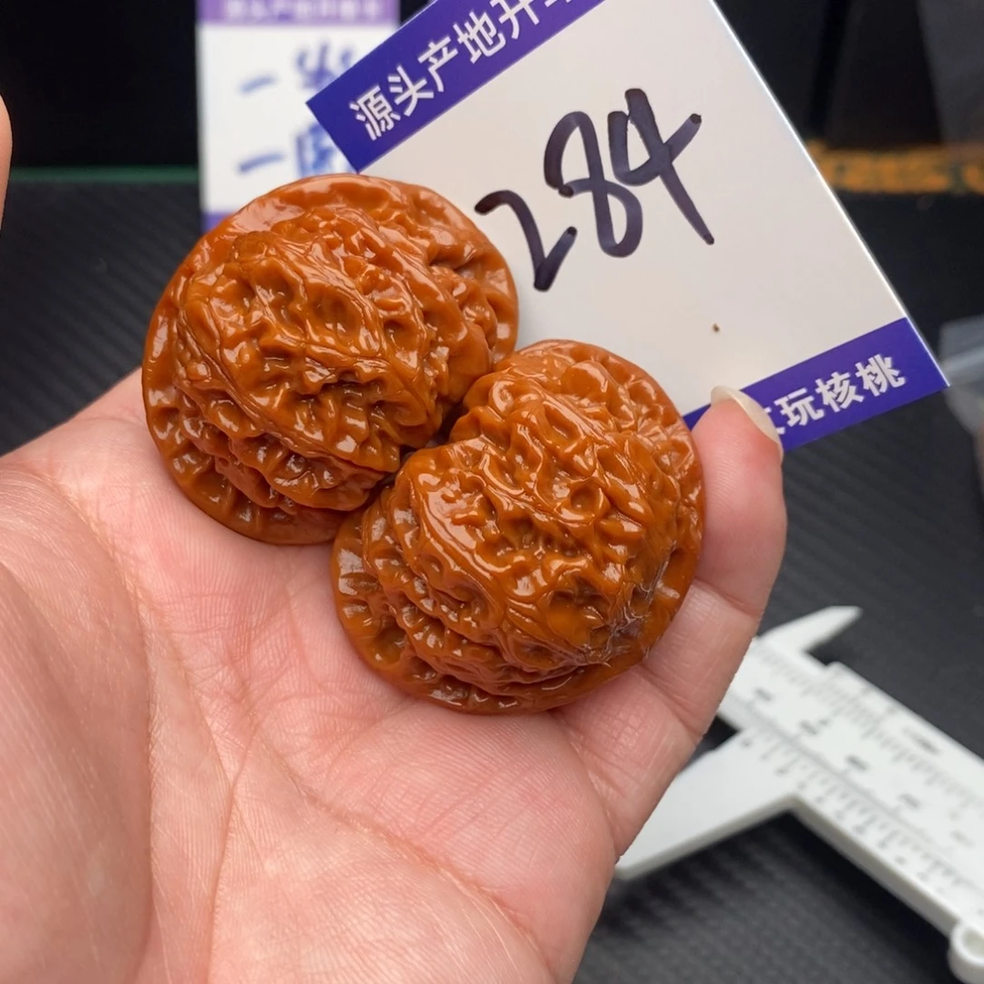 桃核把件宫灯42momomomo