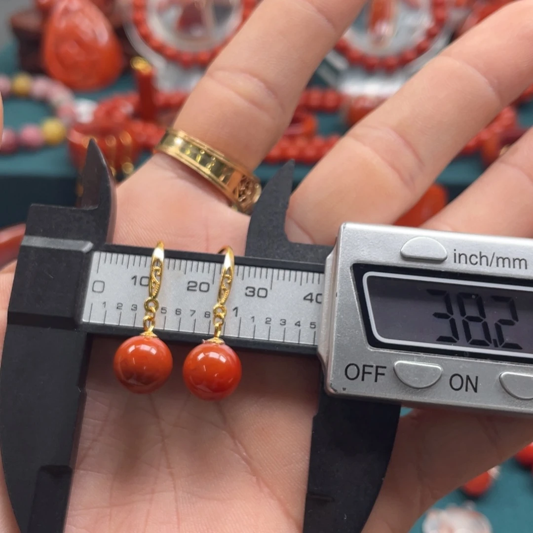 南红玛瑙川料满肉南红圆珠耳环9mm银S925镀金镶嵌